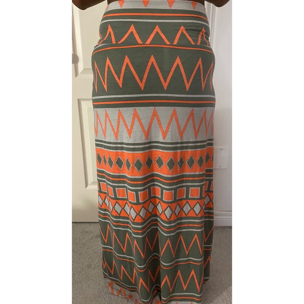 Patterned maxi skirt - Picture 2 of 2